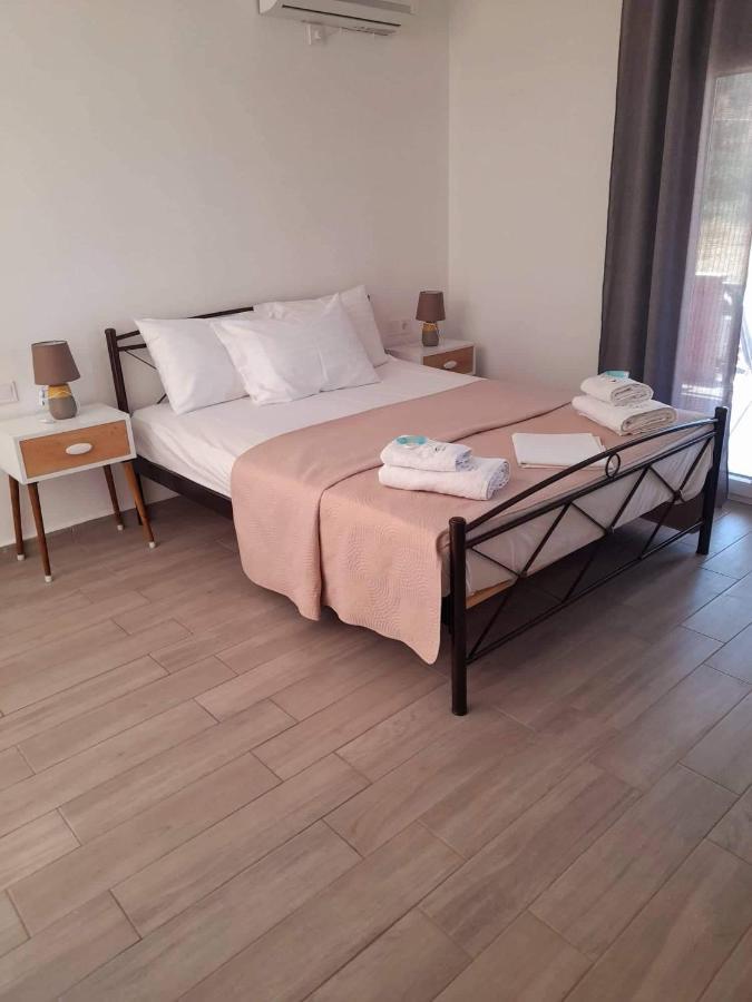 Venia'S Apartments Skala Eresou Bagian luar foto