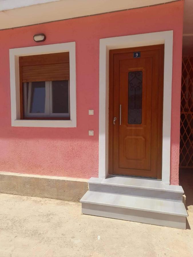 Venia'S Apartments Skala Eresou Bagian luar foto