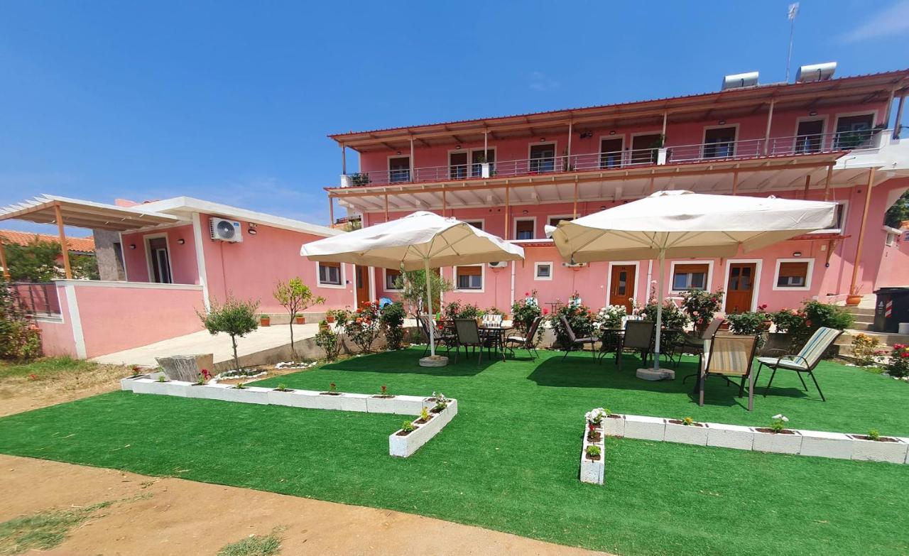 Venia'S Apartments Skala Eresou Bagian luar foto
